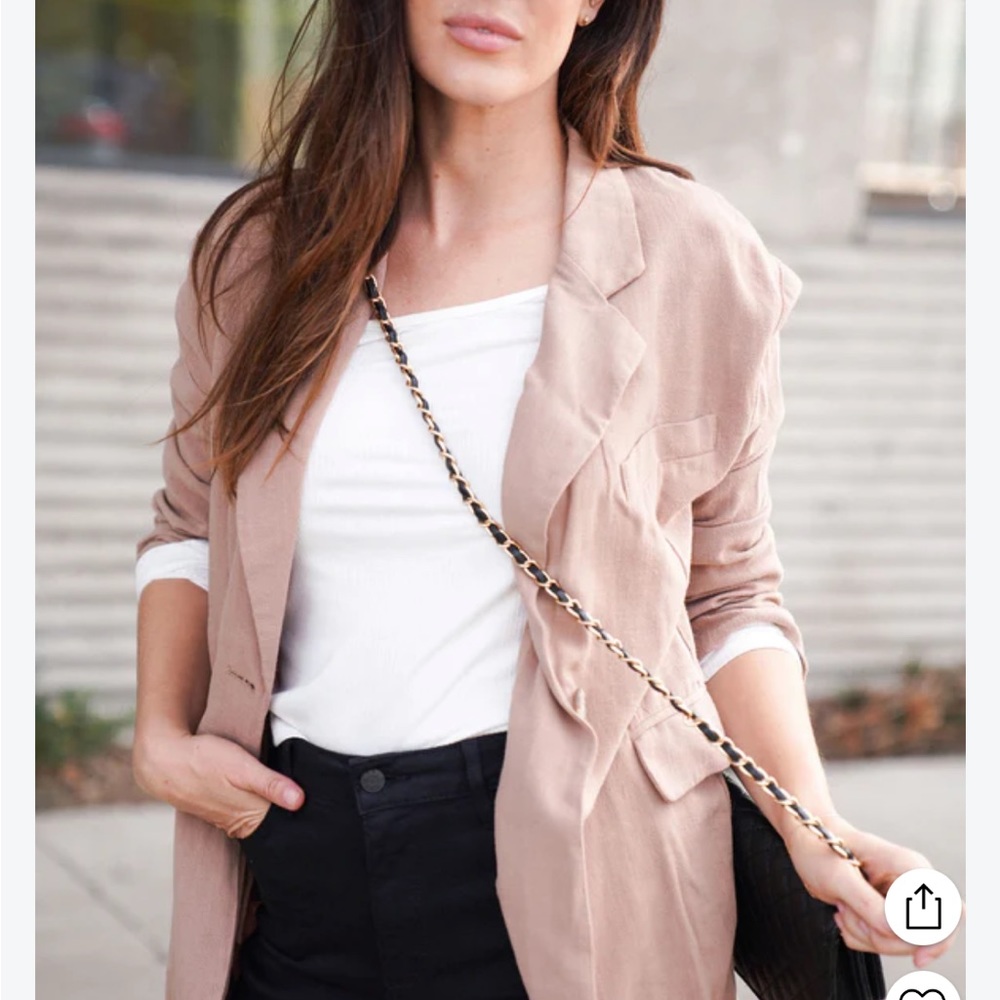 CJLA Carly Jean Los Angeles Manhattan Blazer in mocha/taupe